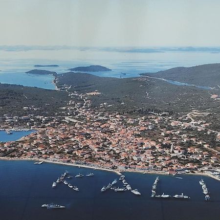 Fina M Studio Apartman Kali Kültér fotó